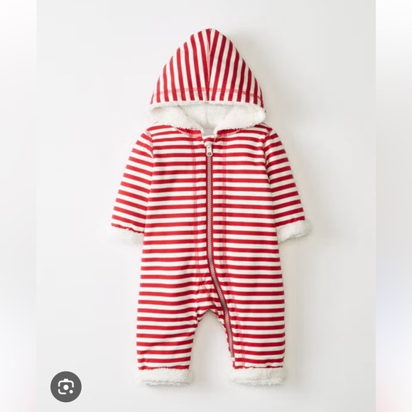 Hanna Andersson Other - Hanna Andersson Two-In-One Reversible Sherpa Bunting Red + White Stripe EUC